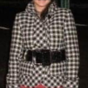 Wool black and white boat